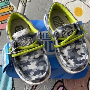 Toddler Hey Dudes size 7